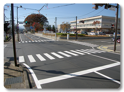 (国)256号 飯田市 市役所前